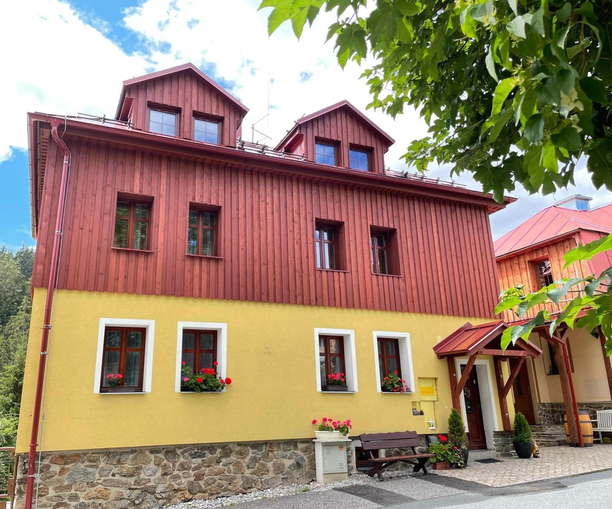 Penzion Pohadka Железна-Руда Экстерьер фото